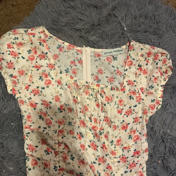 floral ruched dress - Picture 3 of 5